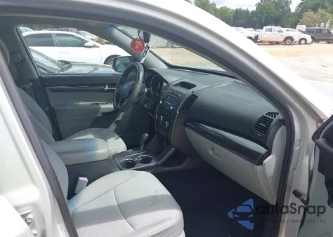 2012 Kia Sorento Lx из США, поврежденный, VIN 5XYKT4A69CG213621